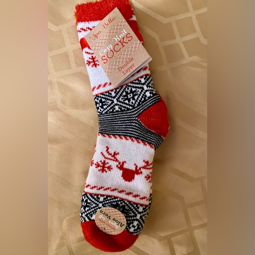 Spa Bella Double Layer Aloe Vera Infused Socks